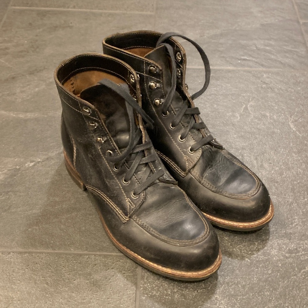 Wolverine Black Leather Men's Boots - 9D run bigger